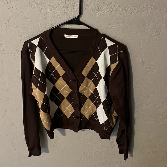 Patterned button up cardigan. - Picture 2 of 3